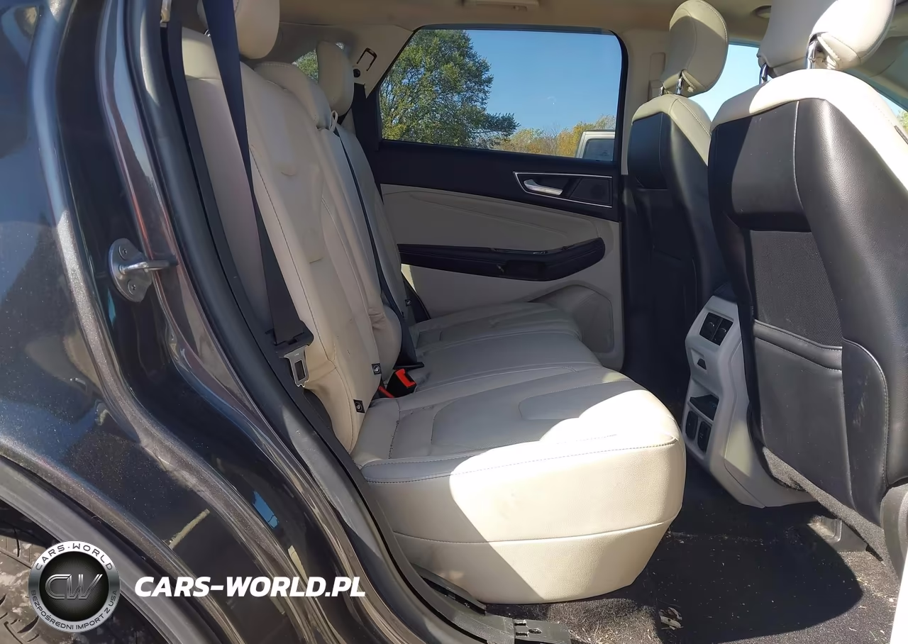 2019 Ford Edge Titanium VIN:2FMPK4K9XKBB24768 - 8