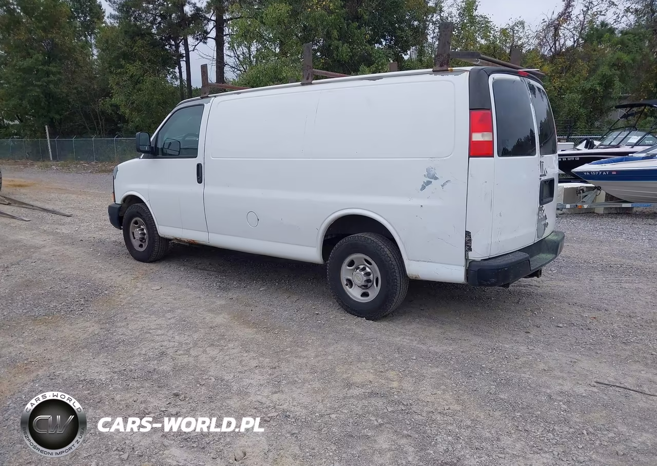 2011 Chevrolet Express 2500 Work Van VIN:1GCWGFCA4B1135136 - 3
