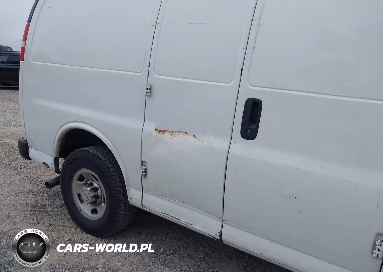 2011 Chevrolet Express 2500 Work Van VIN:1GCWGFCA4B1135136 - 6