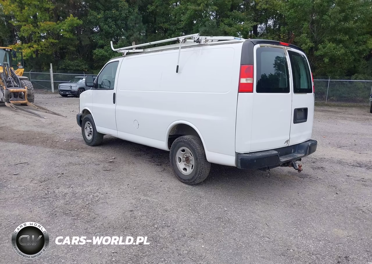 2013 Chevrolet Express 2500 Work Van VIN:1GCWGFBAXD1133105 - 3