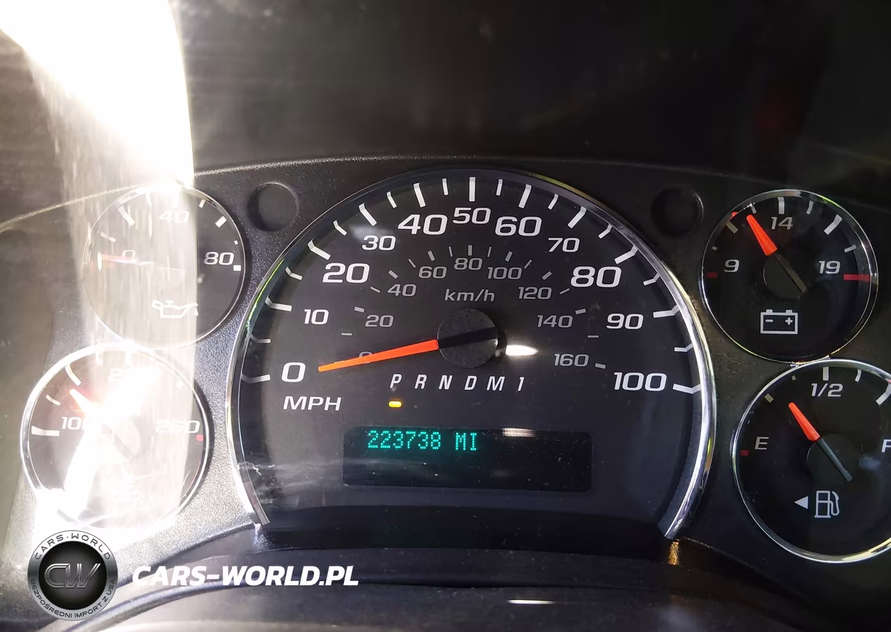 2013 Chevrolet Express 2500 Work Van VIN:1GCWGFBAXD1133105 - 7