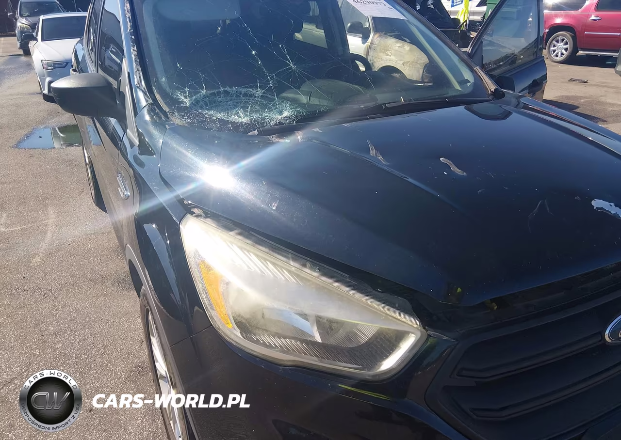 2017 Ford Escape S VIN:1FMCU0F77HUB84763 - 6