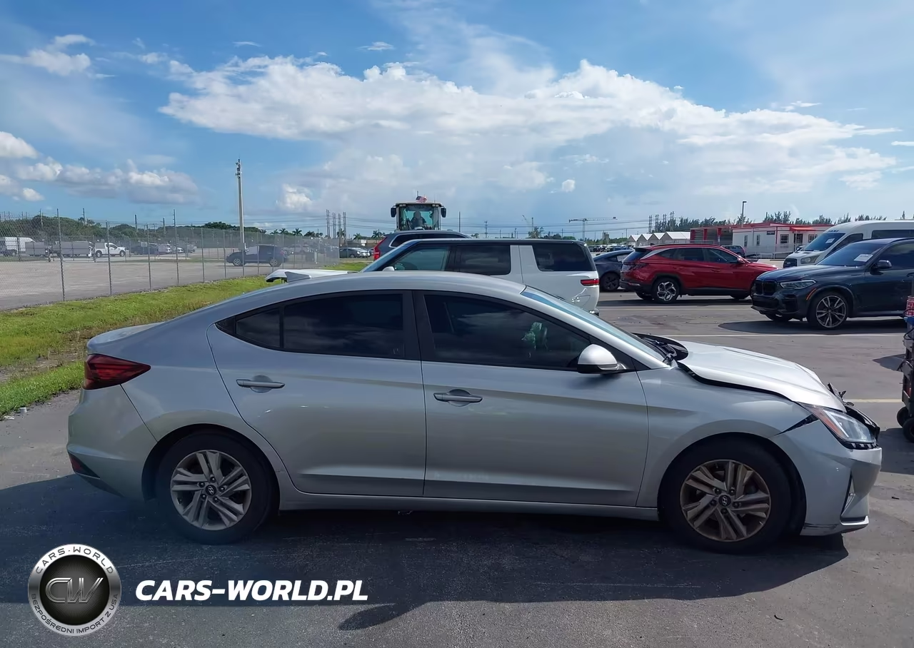 2020 Hyundai Elantra Sel VIN:5NPD84LF0LH627712 - 13