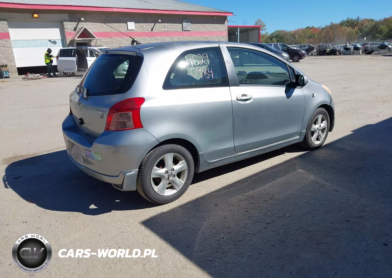 2008 Toyota Yaris S VIN:JTDJT923885165364 - 4