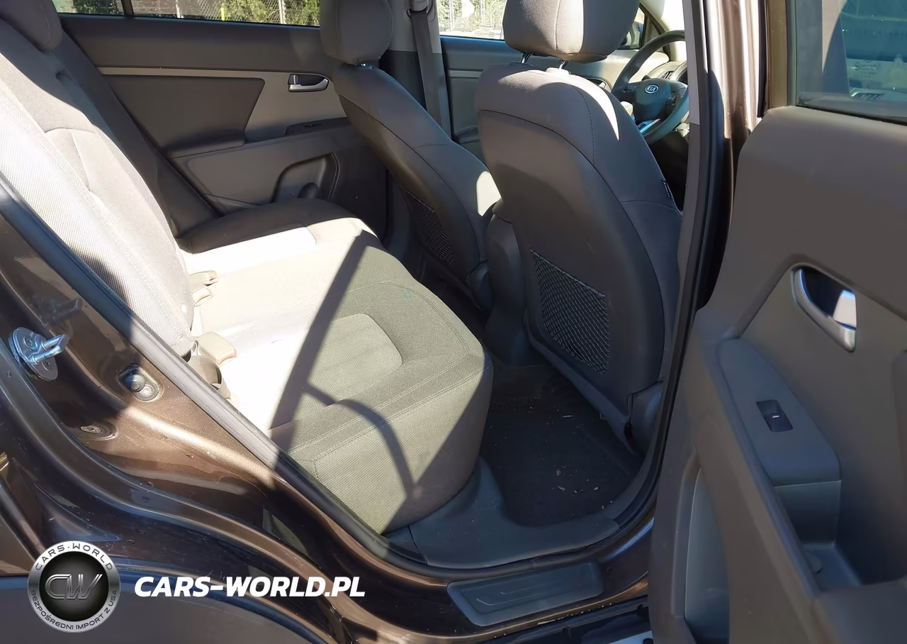 2012 Kia Sportage Lx VIN:KNDPB3A25C7318024 - 8
