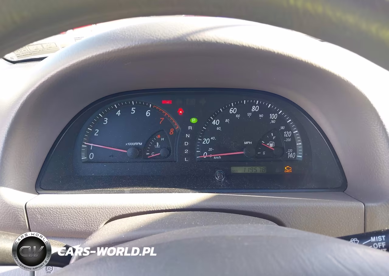 2002 Toyota Camry Le VIN:4T1BE32K82U091584 - 7