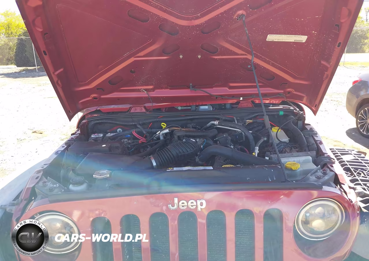 2011 Jeep Wrangler Unlimited Sport VIN:1J4BA3H18BL528823 - 10