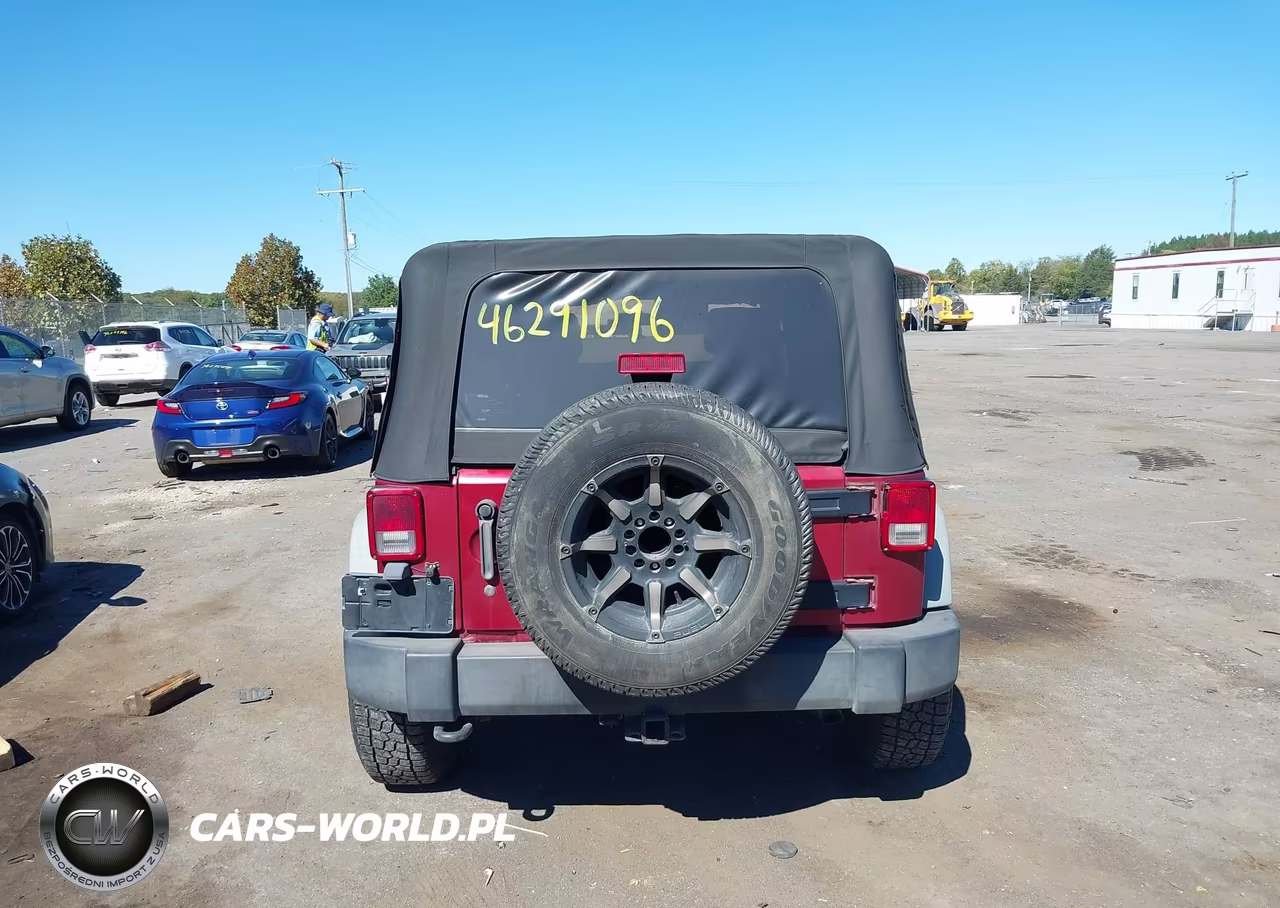 2011 Jeep Wrangler Unlimited Sport VIN:1J4BA3H18BL528823 - 16