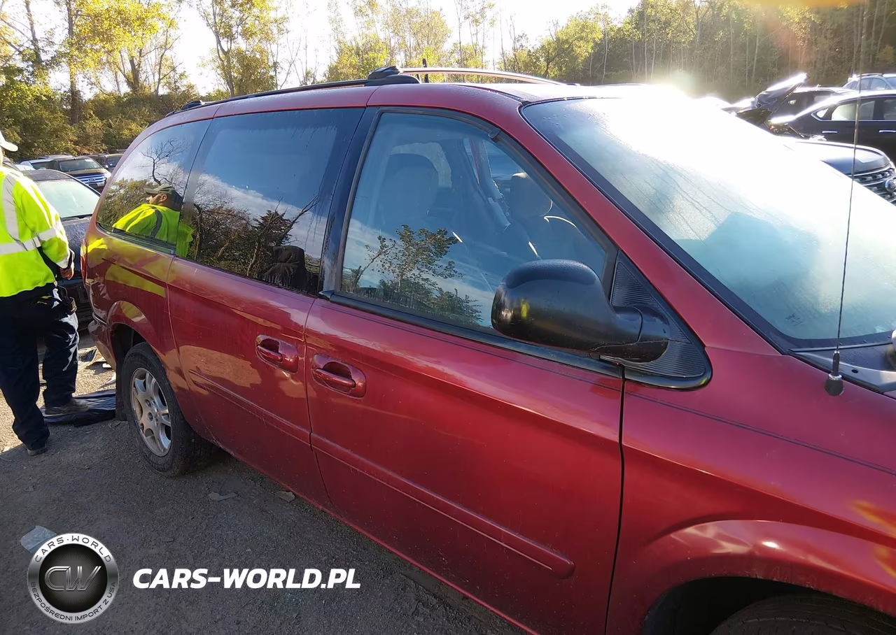 2004 Dodge Grand Caravan Sxt VIN:2D4GP44LX4R560337 - 13