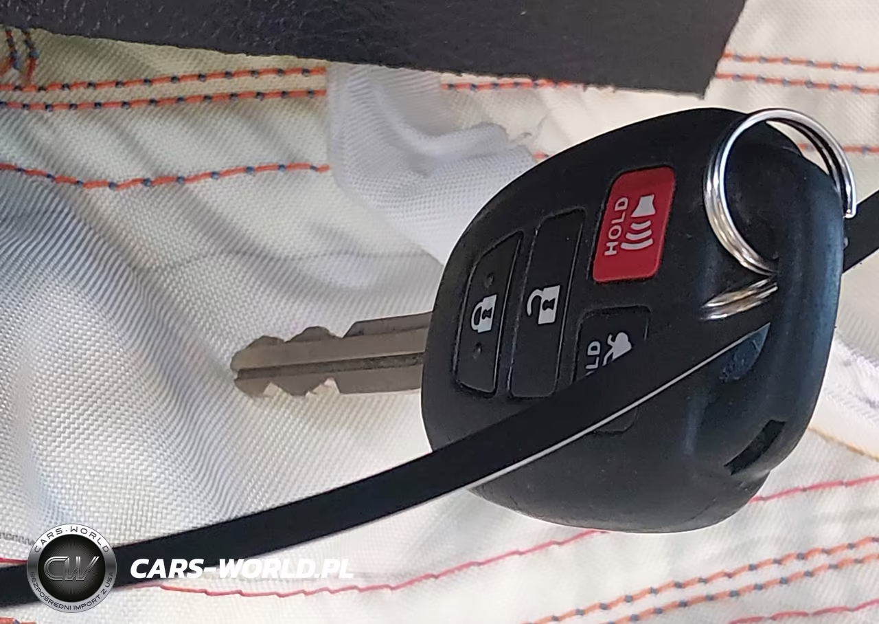 2017 Toyota Corolla Le VIN:2T1BURHE5HC916305 - 11