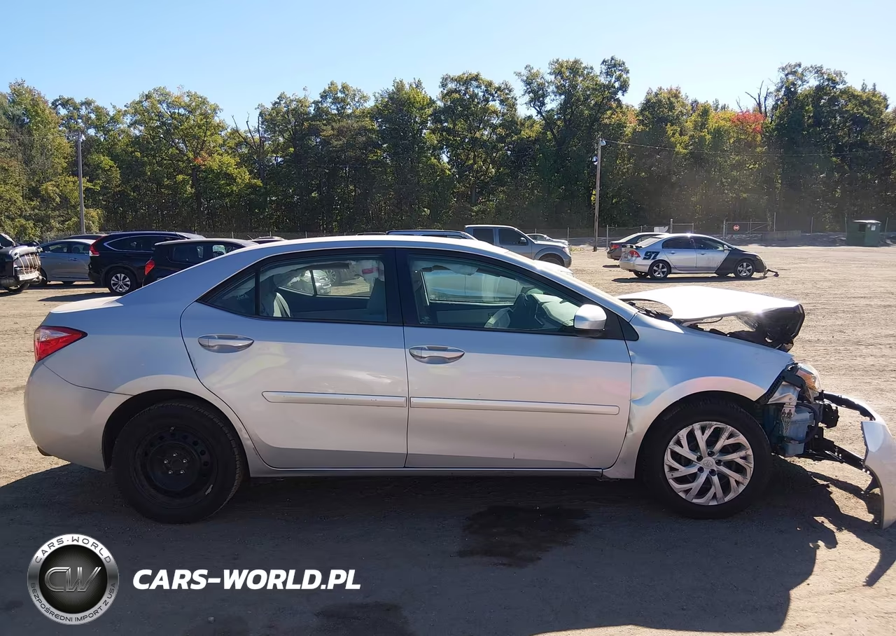 2017 Toyota Corolla Le VIN:2T1BURHE5HC916305 - 13