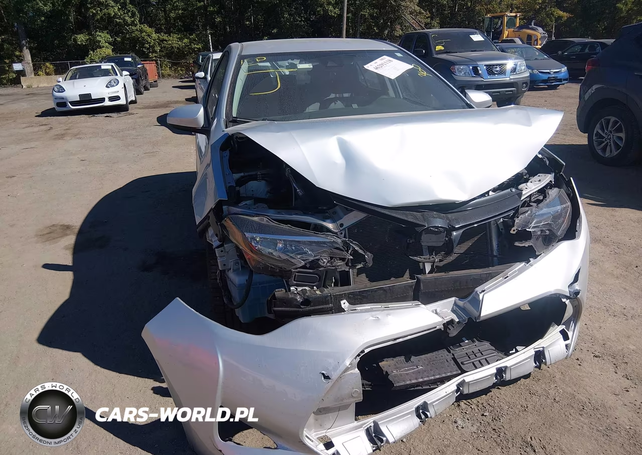 2017 Toyota Corolla Le VIN:2T1BURHE5HC916305 - 6