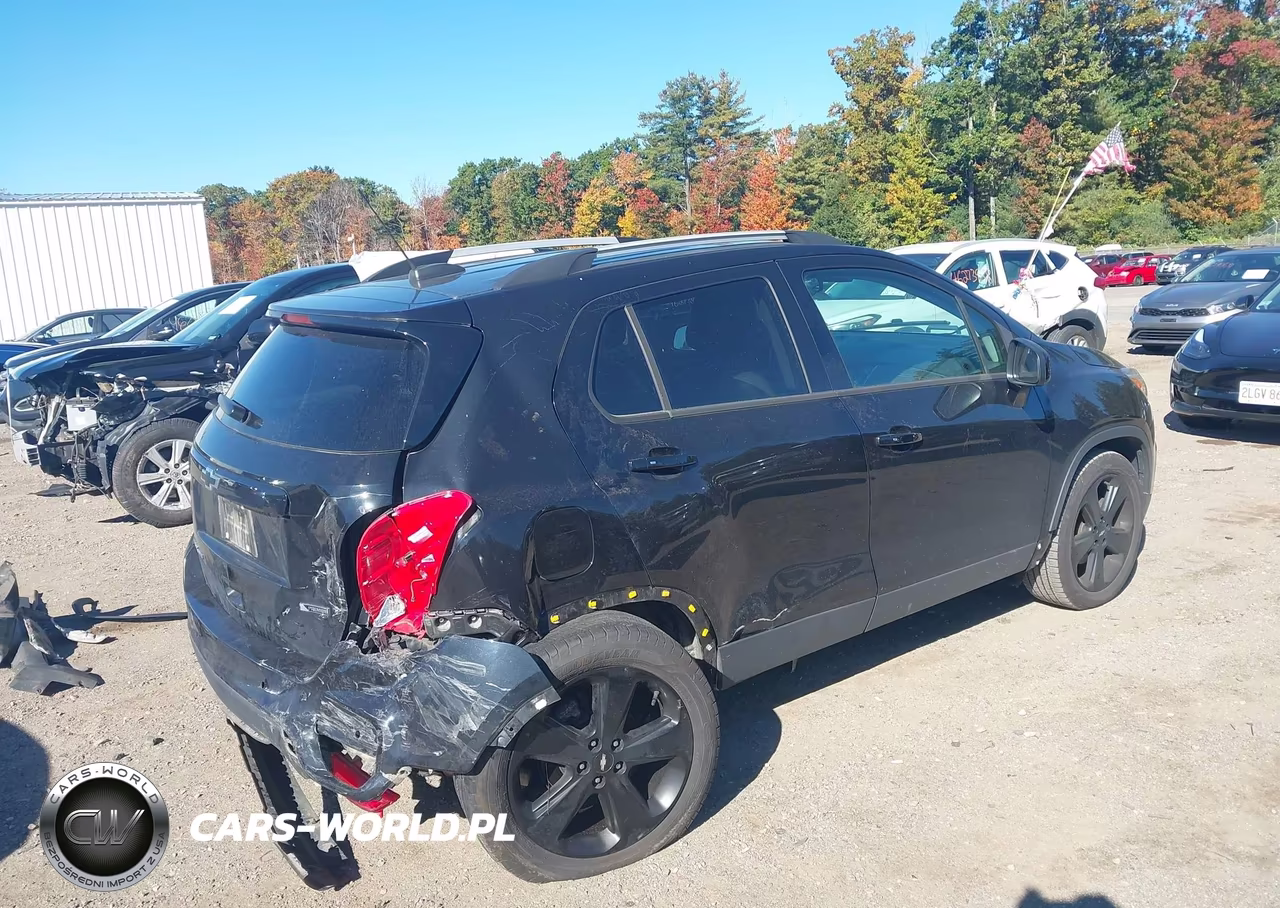 2018 Chevrolet Trax Premier VIN:KL7CJRSBXJB725329 - 4