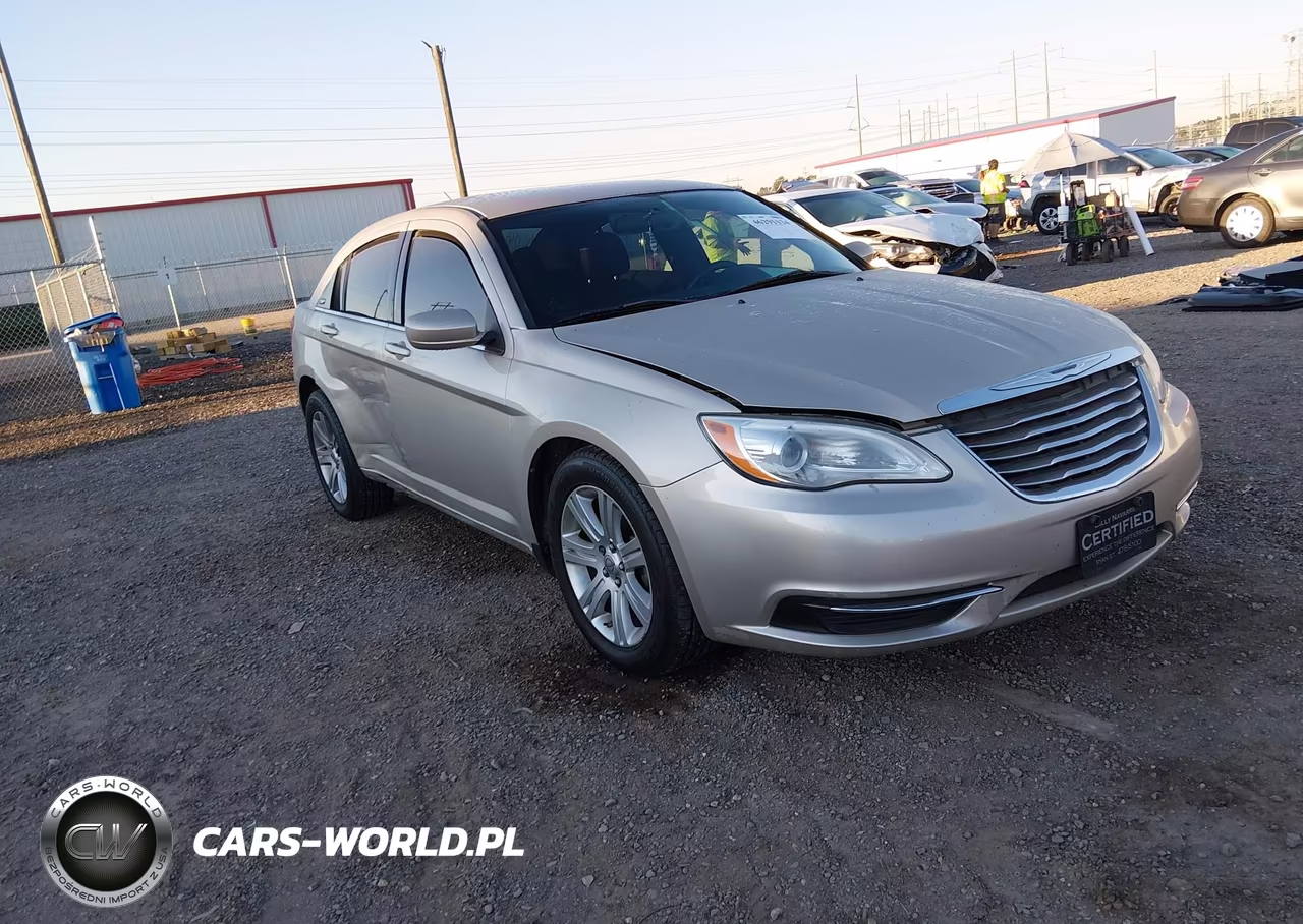 2013 Chrysler 200 Touring