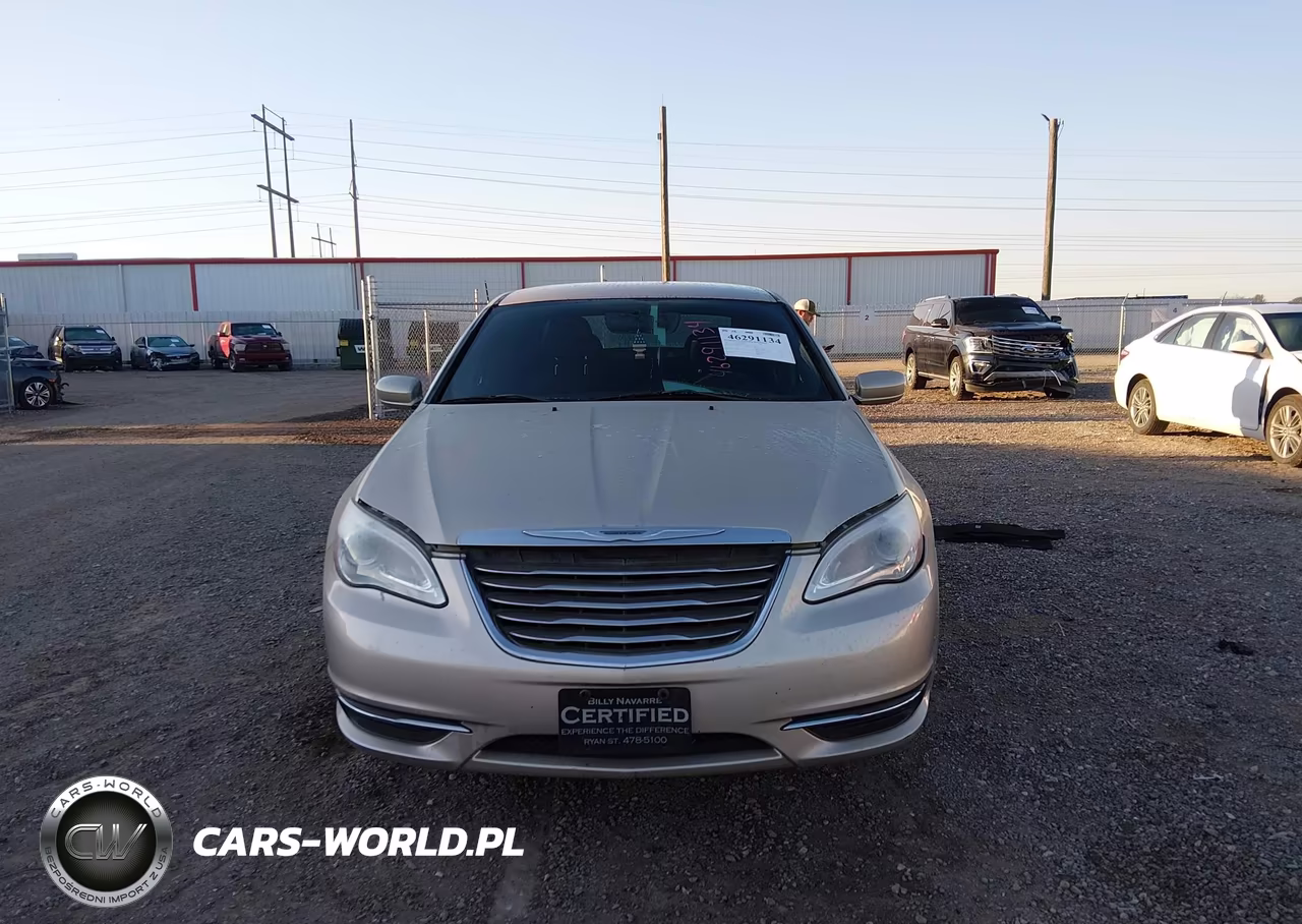 2013 Chrysler 200 Touring VIN:1C3CCBBB3DN743330 - 12