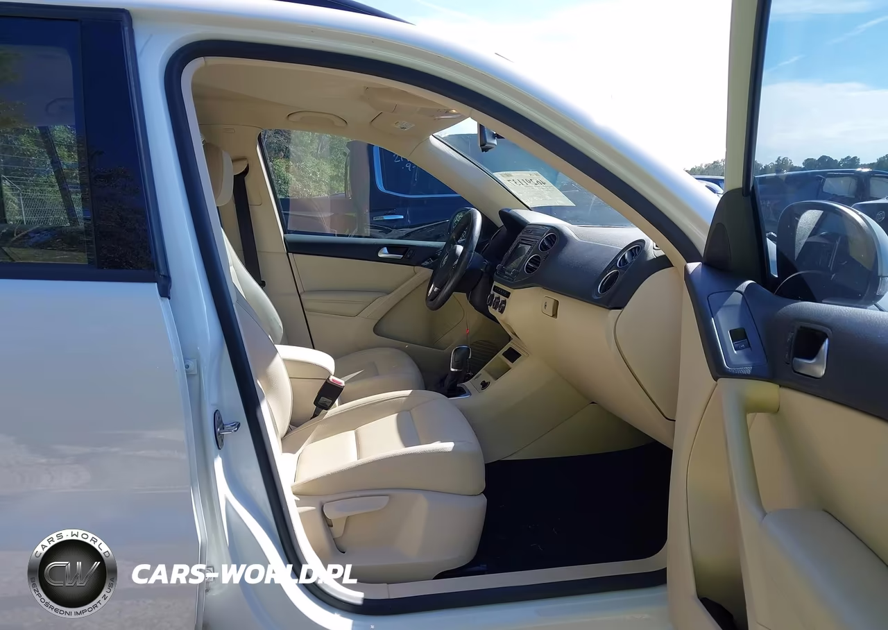 2017 Volkswagen Tiguan 2.0T-2.0T S VIN:WVGAV7AXXHK026398 - 5