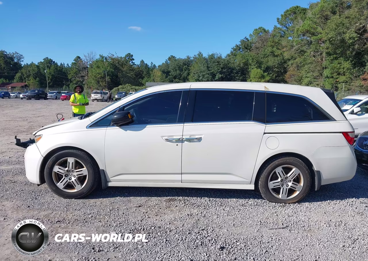 2013 Honda Odyssey Touring-Touring Elite VIN:5FNRL5H96DB081768 - 14