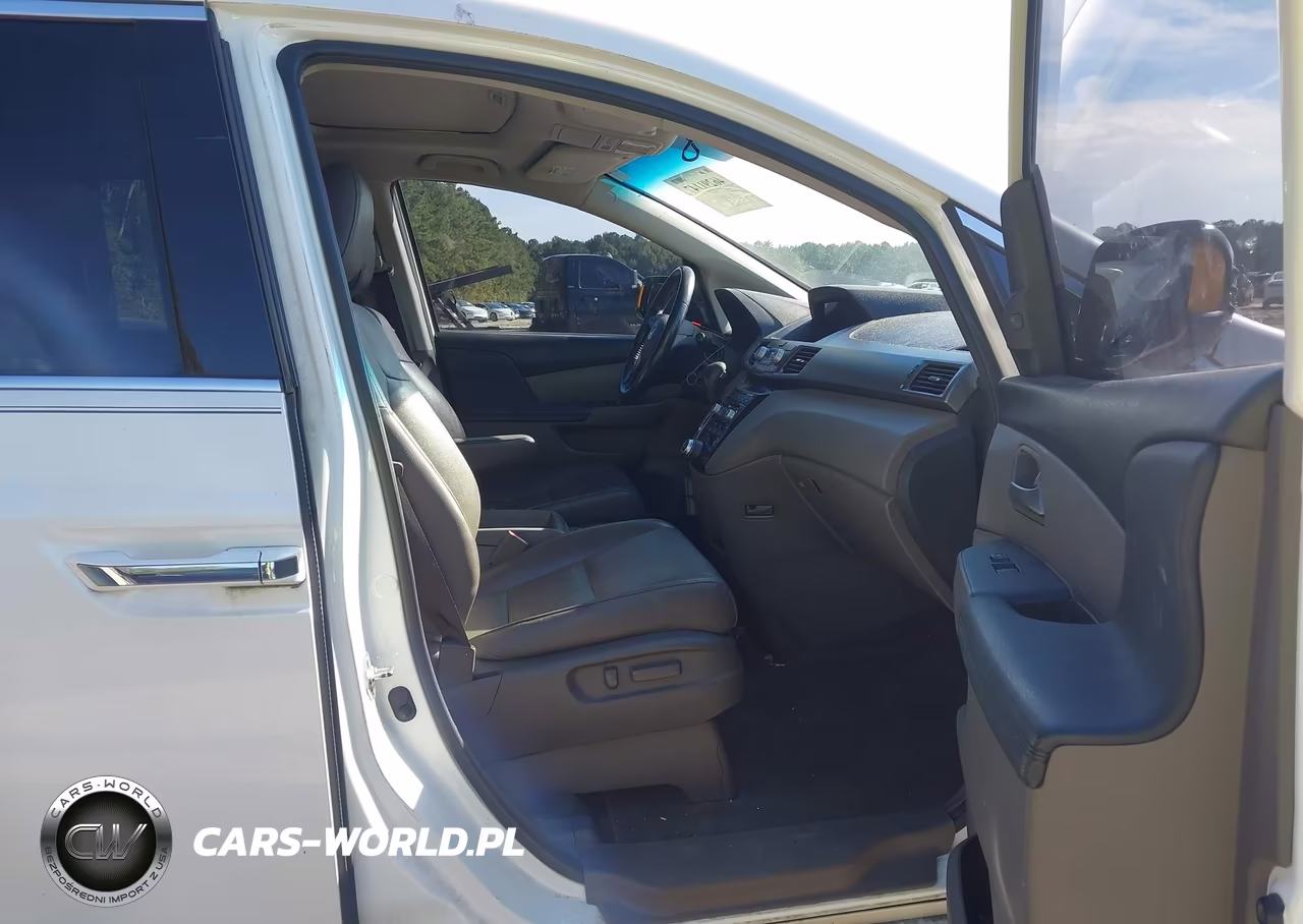 2013 Honda Odyssey Touring-Touring Elite VIN:5FNRL5H96DB081768 - 5