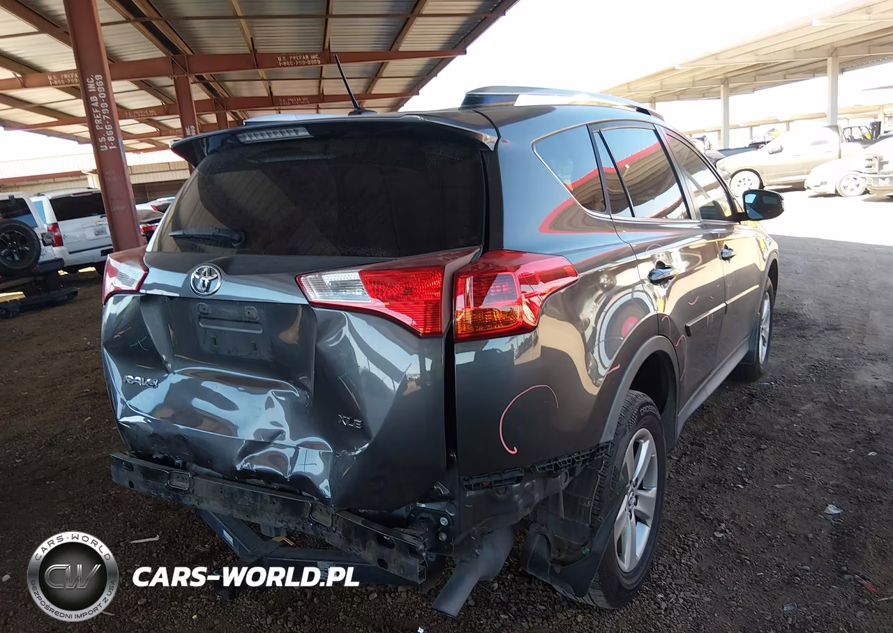 2015 Toyota Rav4 Xle VIN:2T3WFREV8FW204986 - 4