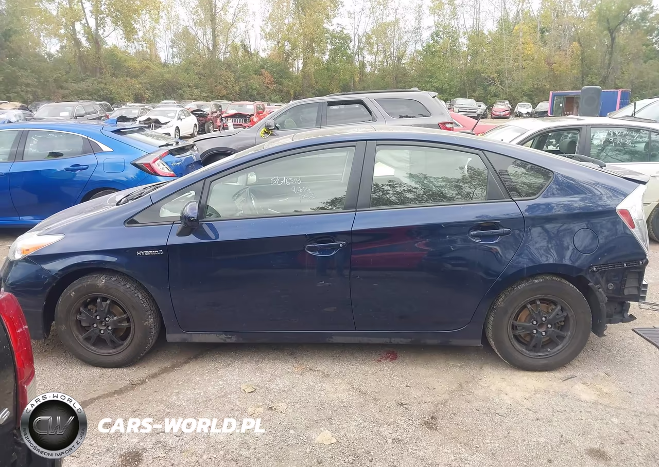 2013 Toyota Prius Four VIN:JTDKN3DU2D1671856 - 14