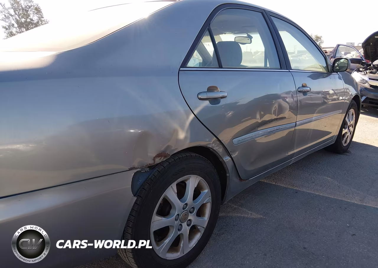 2005 Toyota Camry Xle VIN:4T1BE32K15U628347 - 12