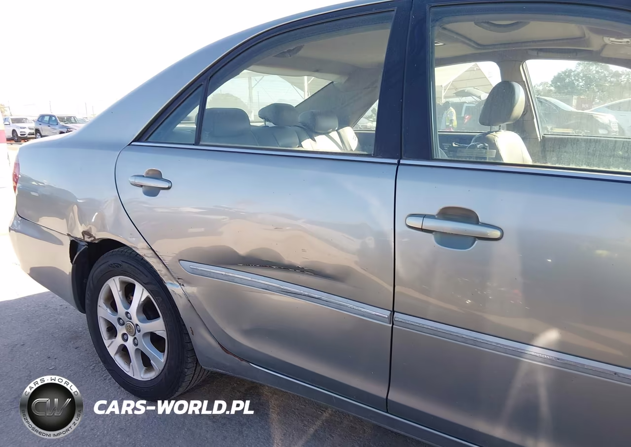 2005 Toyota Camry Xle VIN:4T1BE32K15U628347 - 13