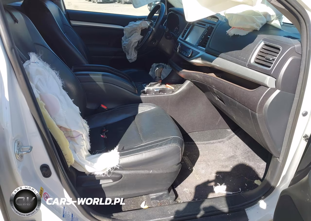 2015 Toyota Highlander Xle V6 VIN:5TDJKRFH0FS185155 - 5