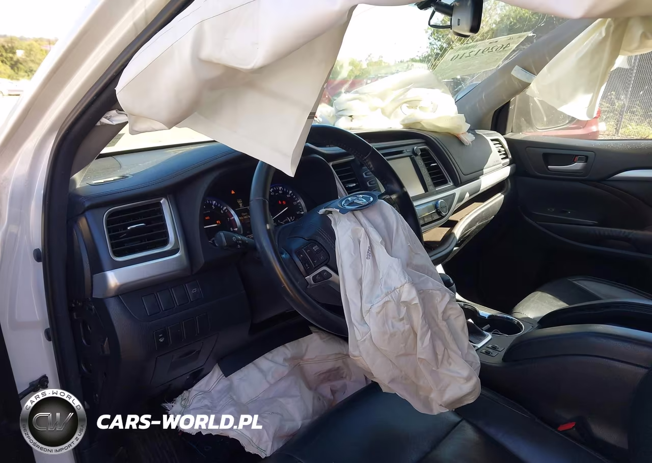 2015 Toyota Highlander Xle V6 VIN:5TDJKRFH0FS185155 - 6