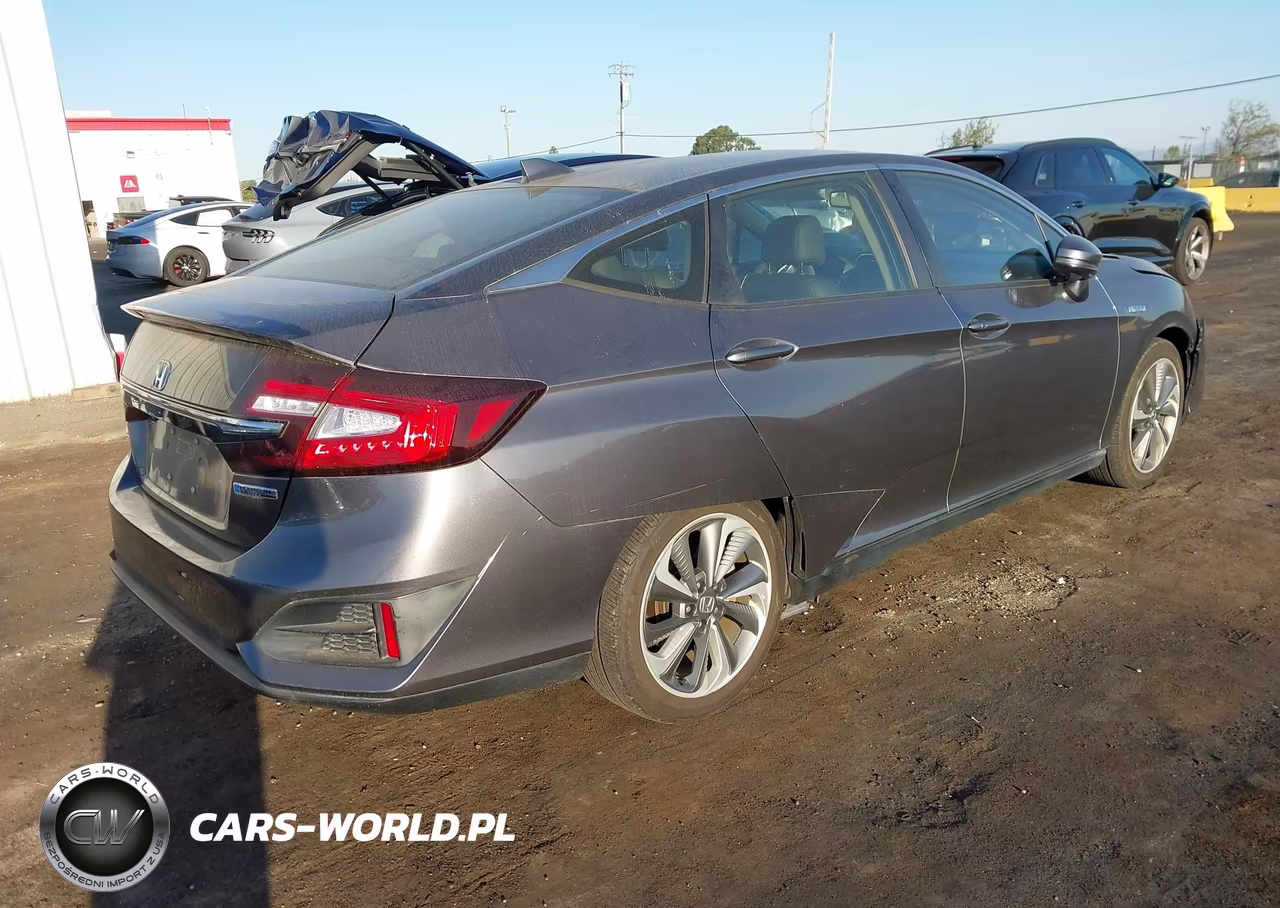 2018 Honda Clarity Plug-In Hybrid VIN:JHMZC5F10JC000140 - 4