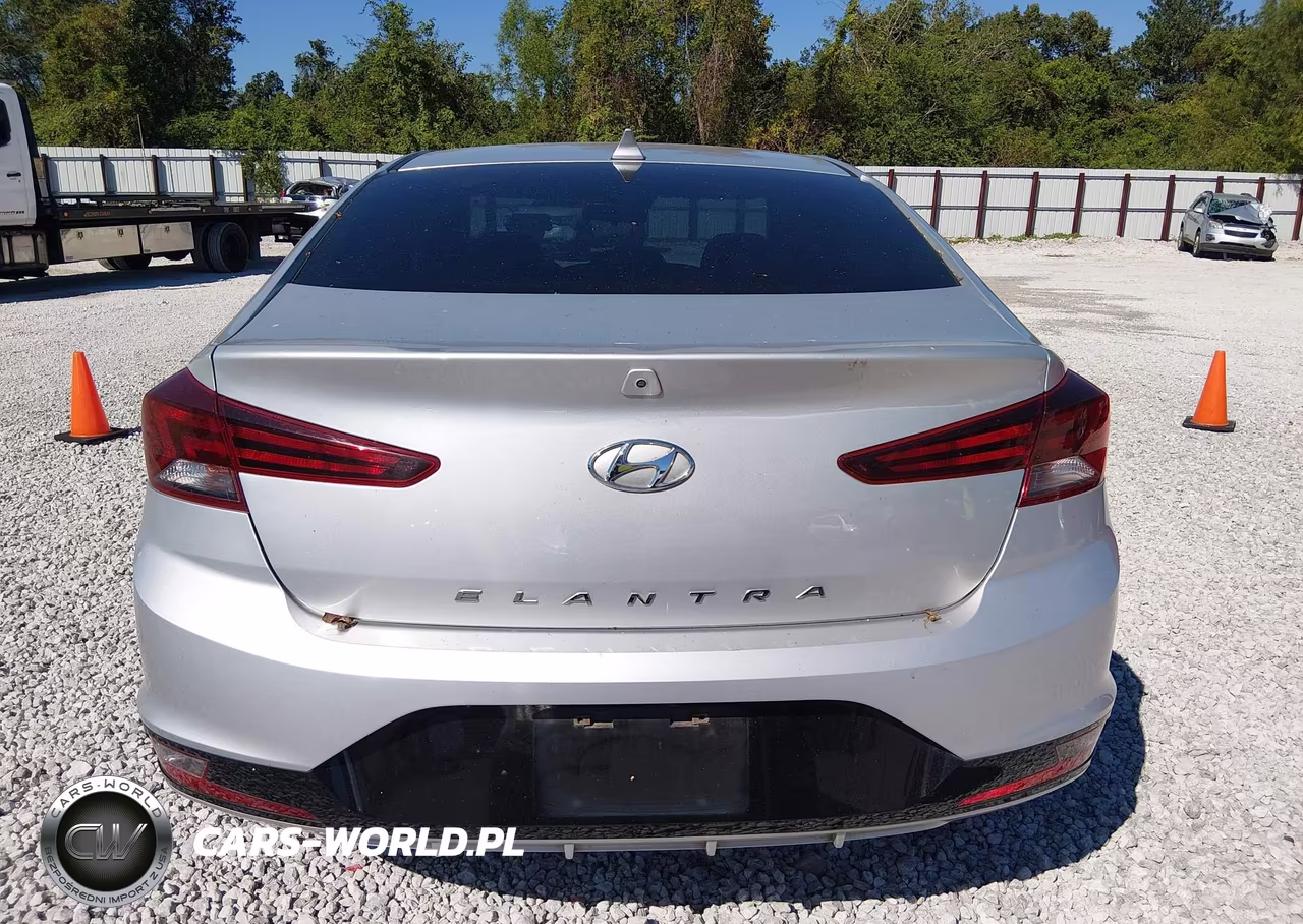 2019 Hyundai Elantra Sel VIN:5NPD84LF2KH418759 - 16