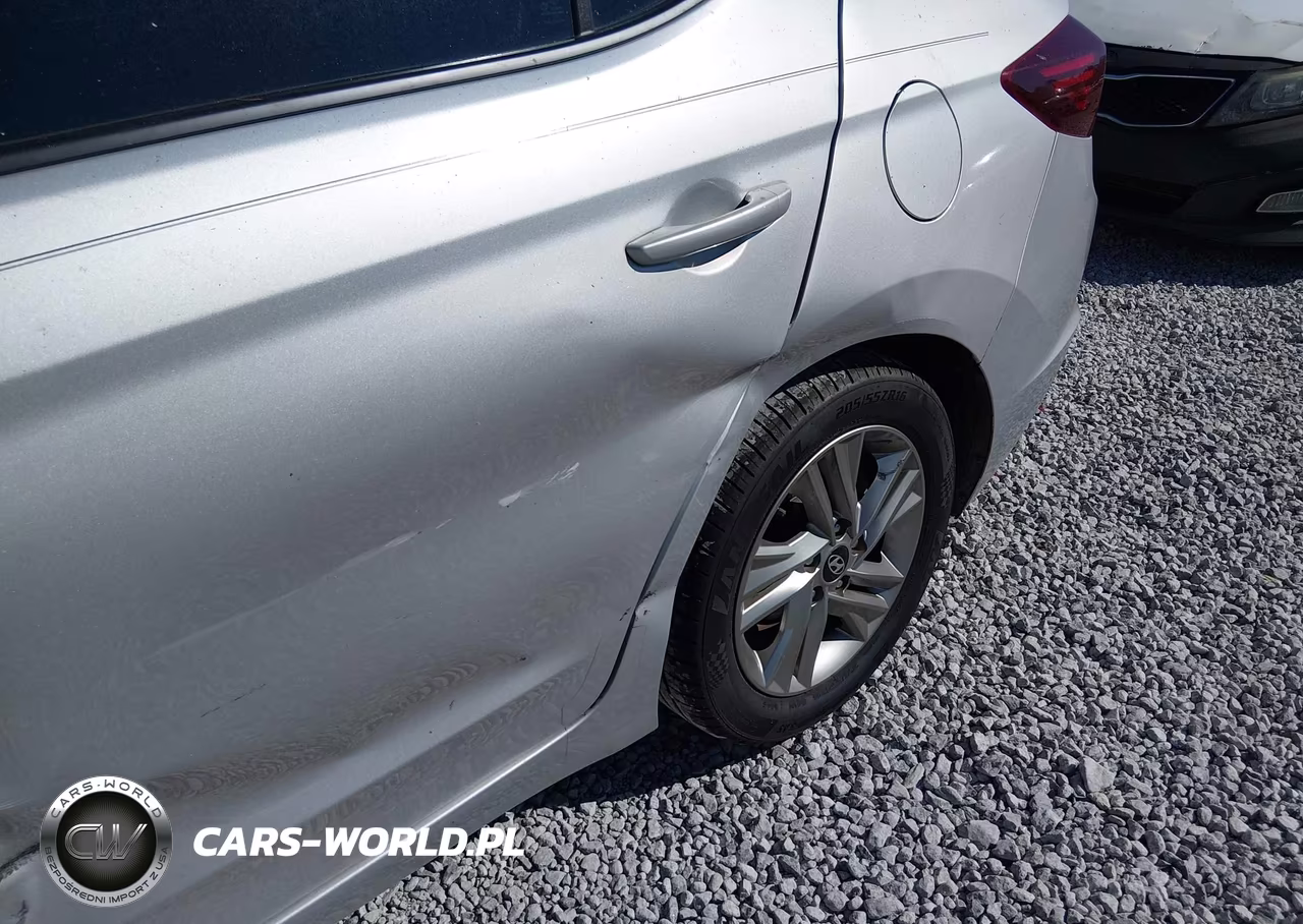 2019 Hyundai Elantra Sel VIN:5NPD84LF2KH418759 - 18