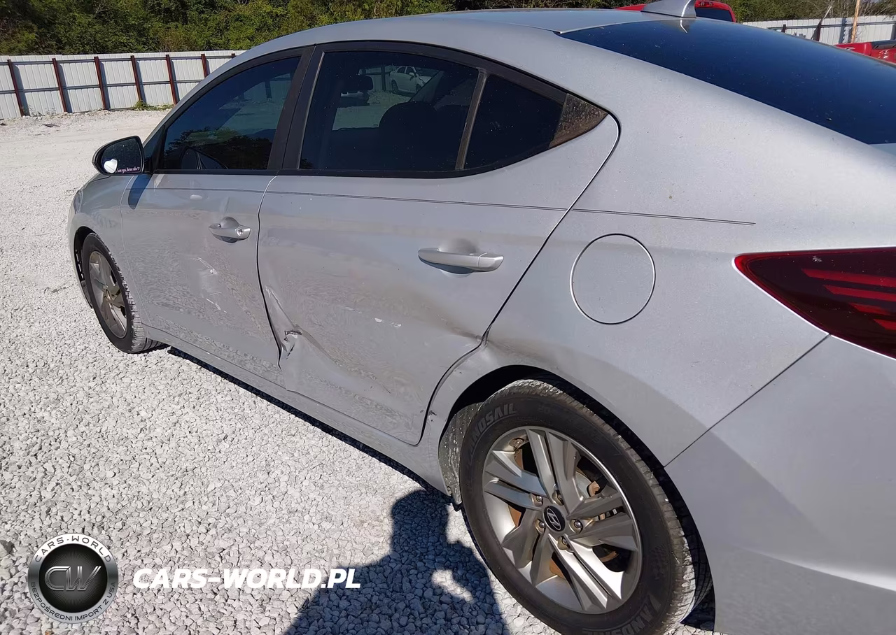 2019 Hyundai Elantra Sel VIN:5NPD84LF2KH418759 - 19