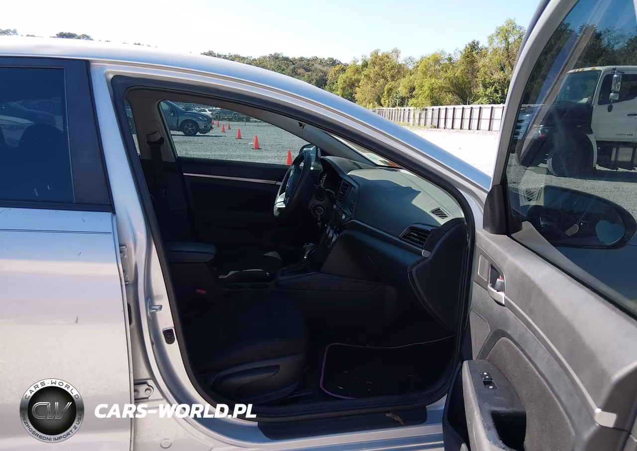 2019 Hyundai Elantra Sel VIN:5NPD84LF2KH418759 - 5