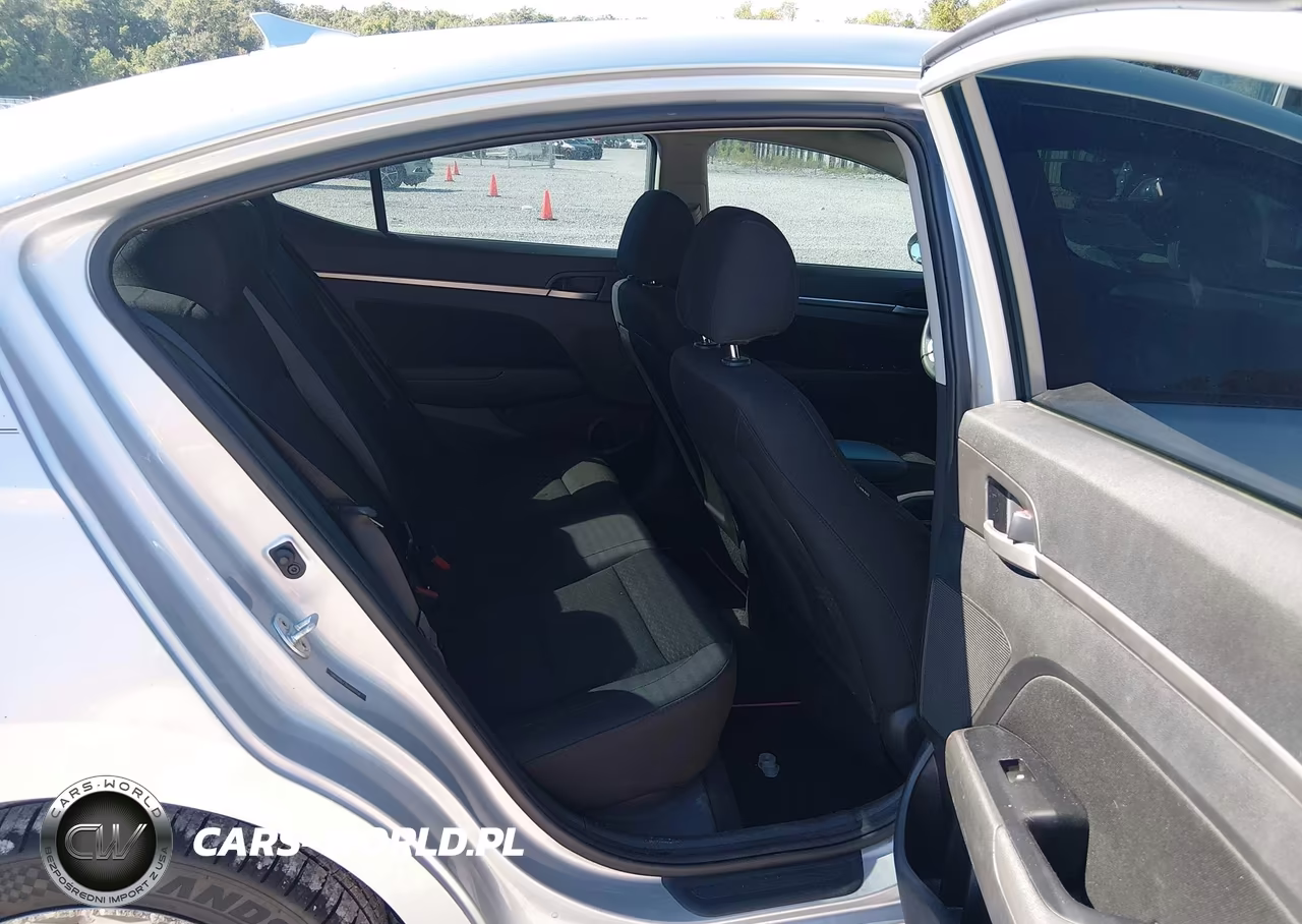2019 Hyundai Elantra Sel VIN:5NPD84LF2KH418759 - 8