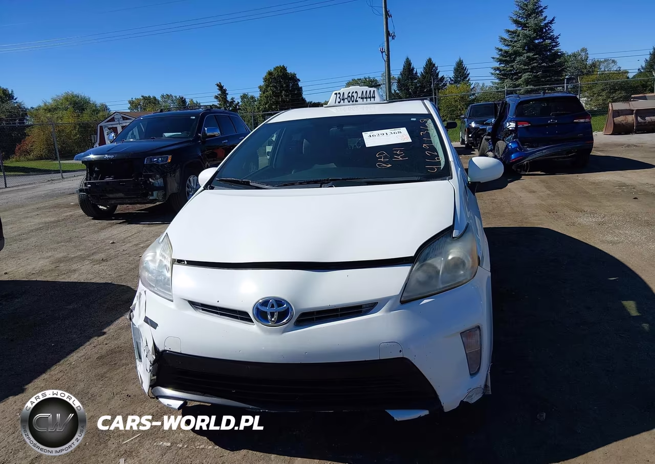 2015 Toyota Prius Two VIN:JTDKN3DU9F1918616 - 12