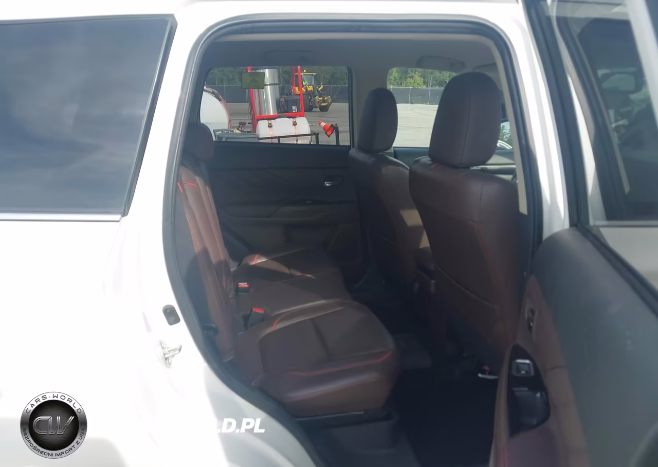 2018 Mitsubishi Outlander Phev Sel VIN:JA4J24A52JZ028714 - 8