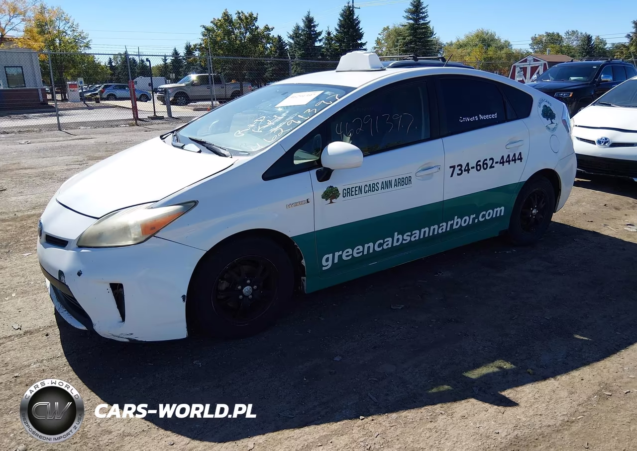 2015 Toyota Prius Two VIN:JTDKN3DU3F1913332 - 2