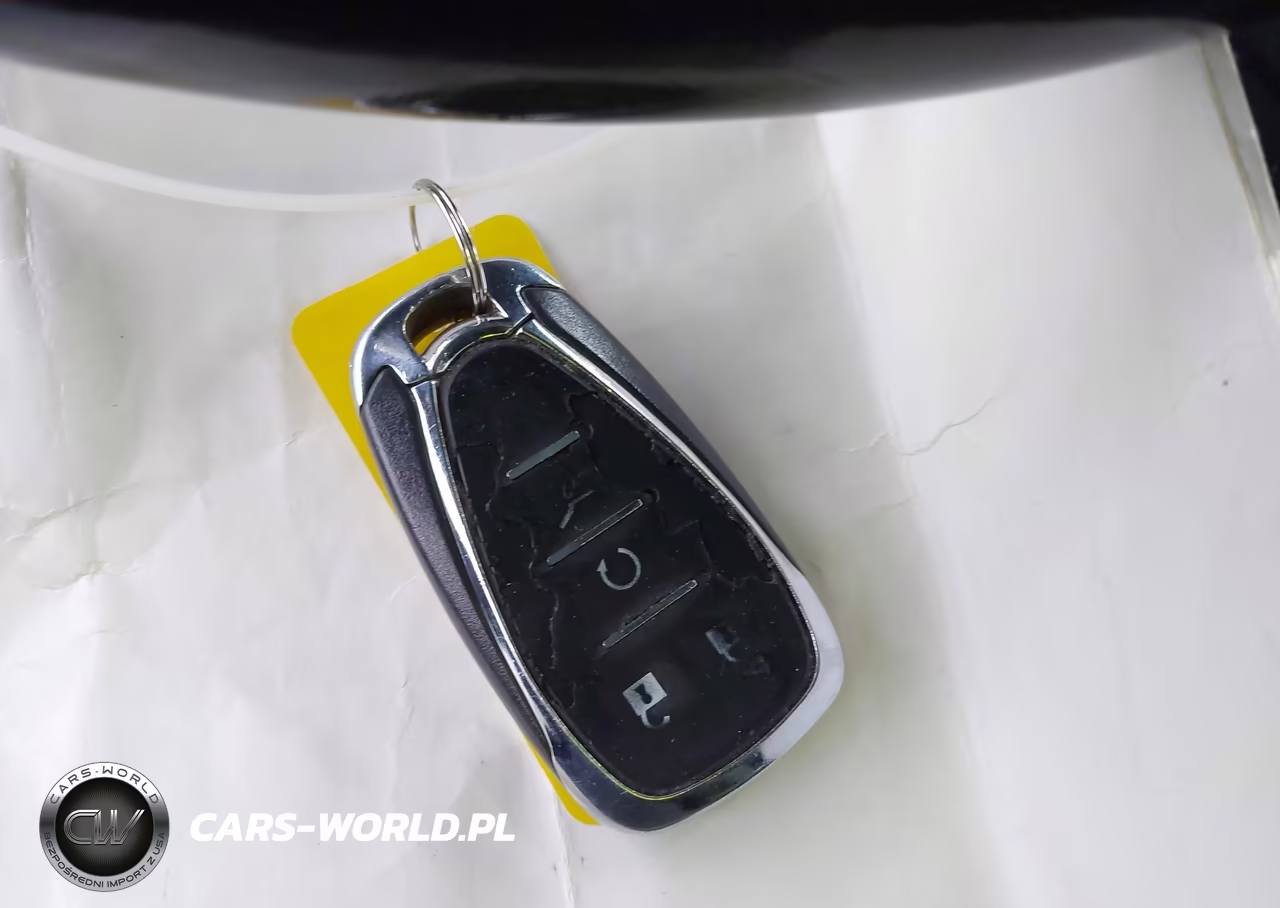 2019 Chevrolet Traverse Premier VIN:1GNEVKKW8KJ153119 - 11