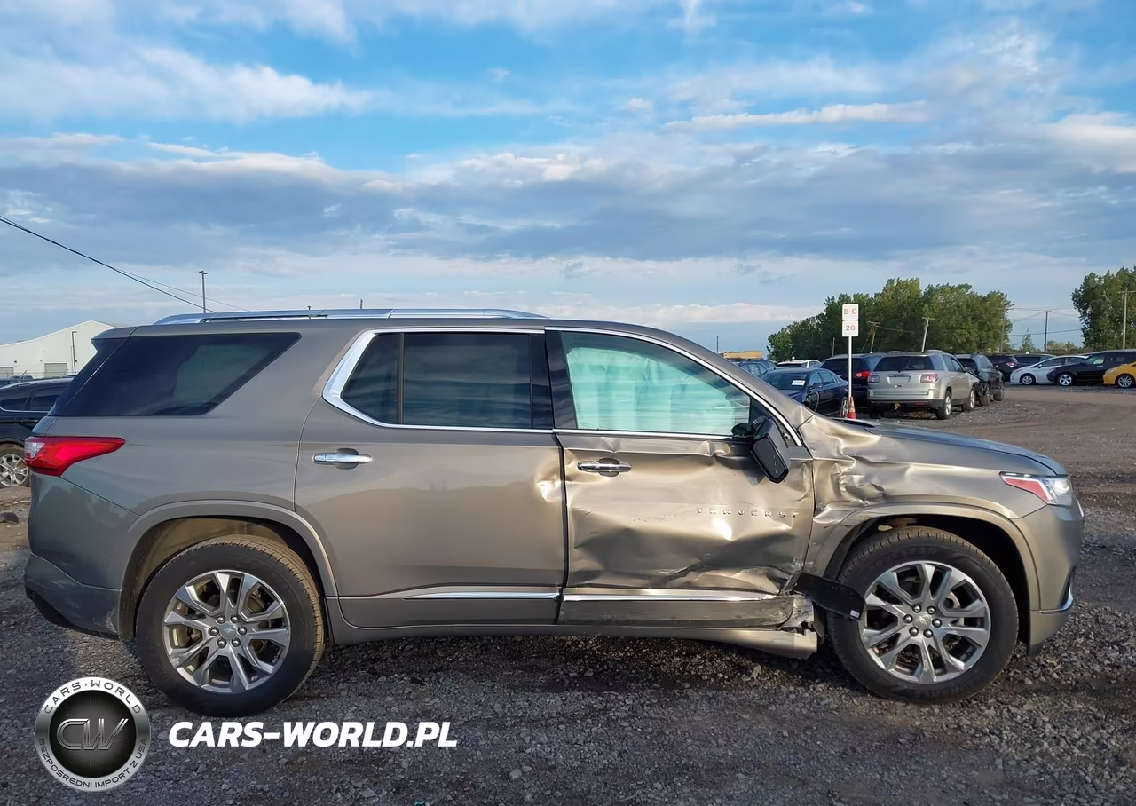 2019 Chevrolet Traverse Premier VIN:1GNEVKKW8KJ153119 - 13