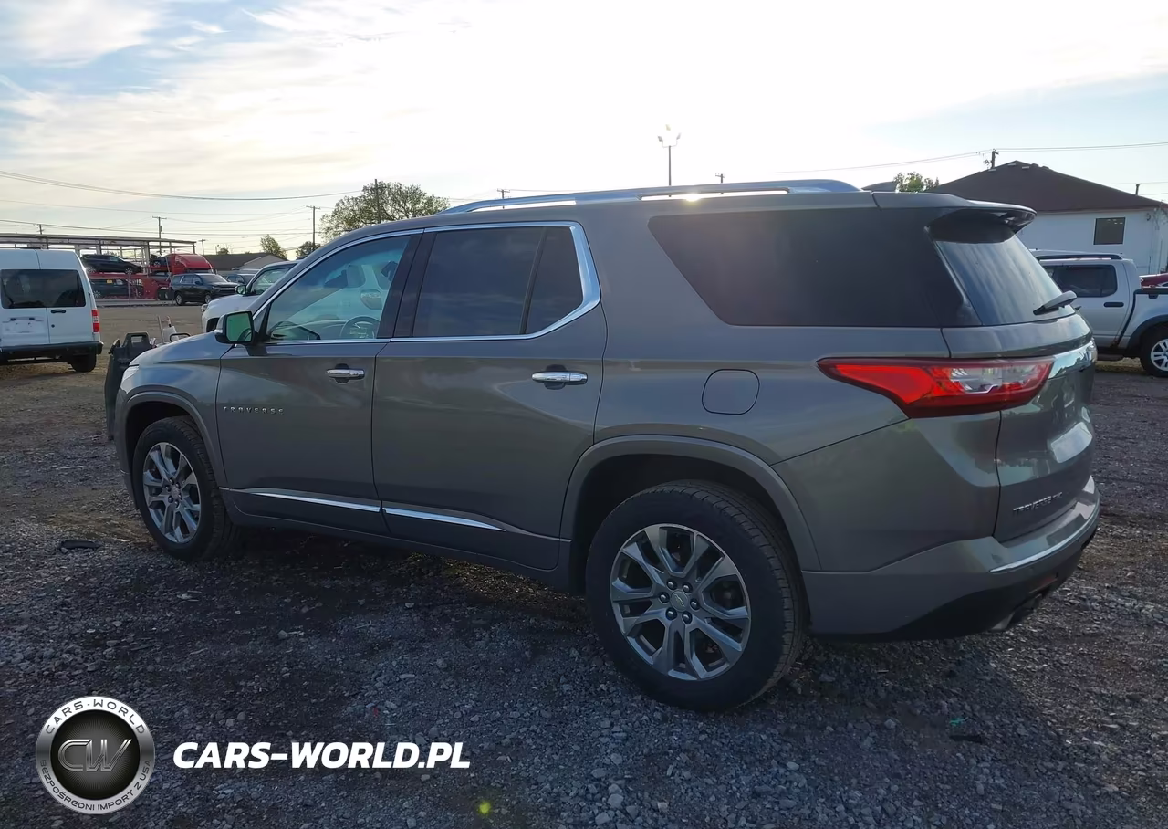 2019 Chevrolet Traverse Premier VIN:1GNEVKKW8KJ153119 - 3