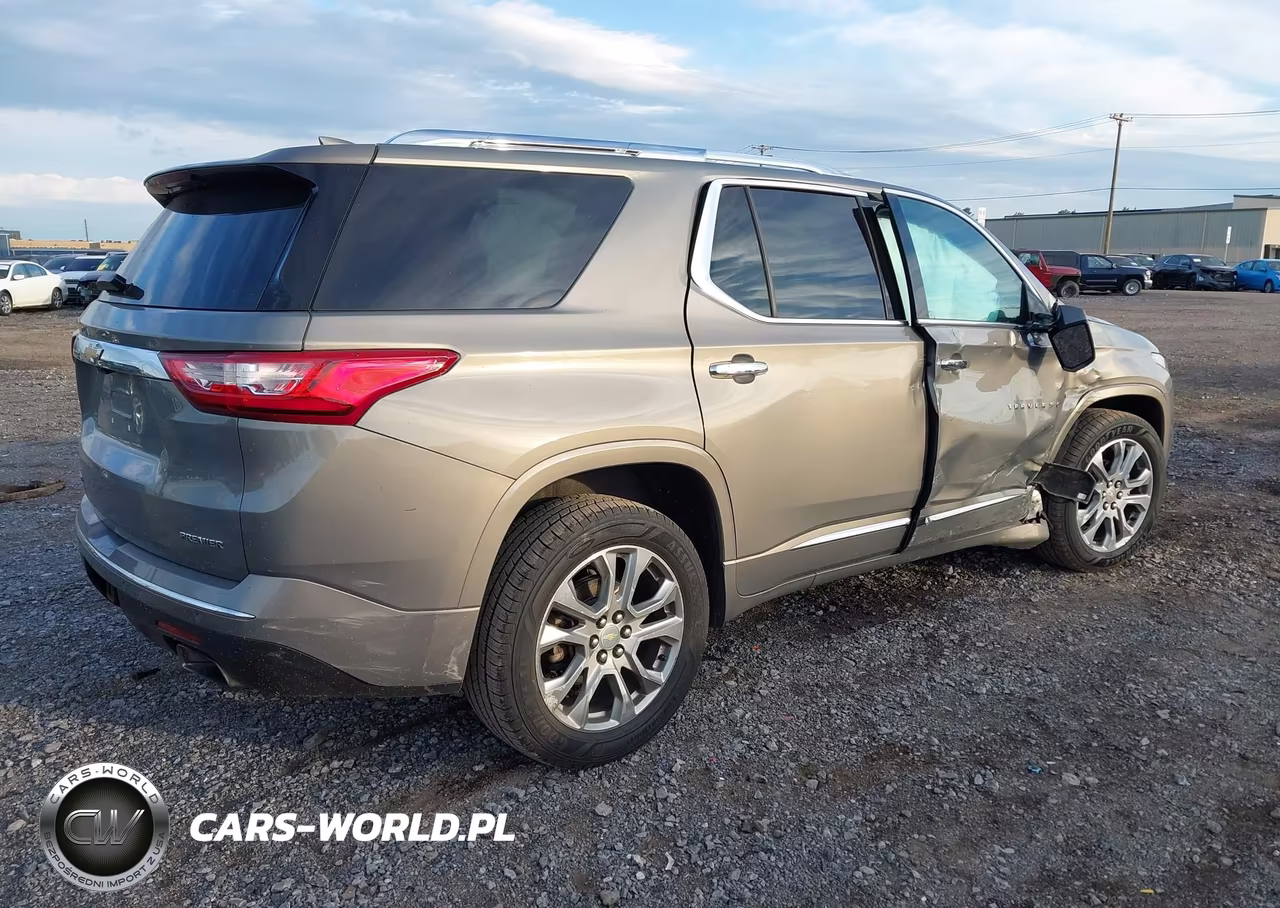 2019 Chevrolet Traverse Premier VIN:1GNEVKKW8KJ153119 - 4