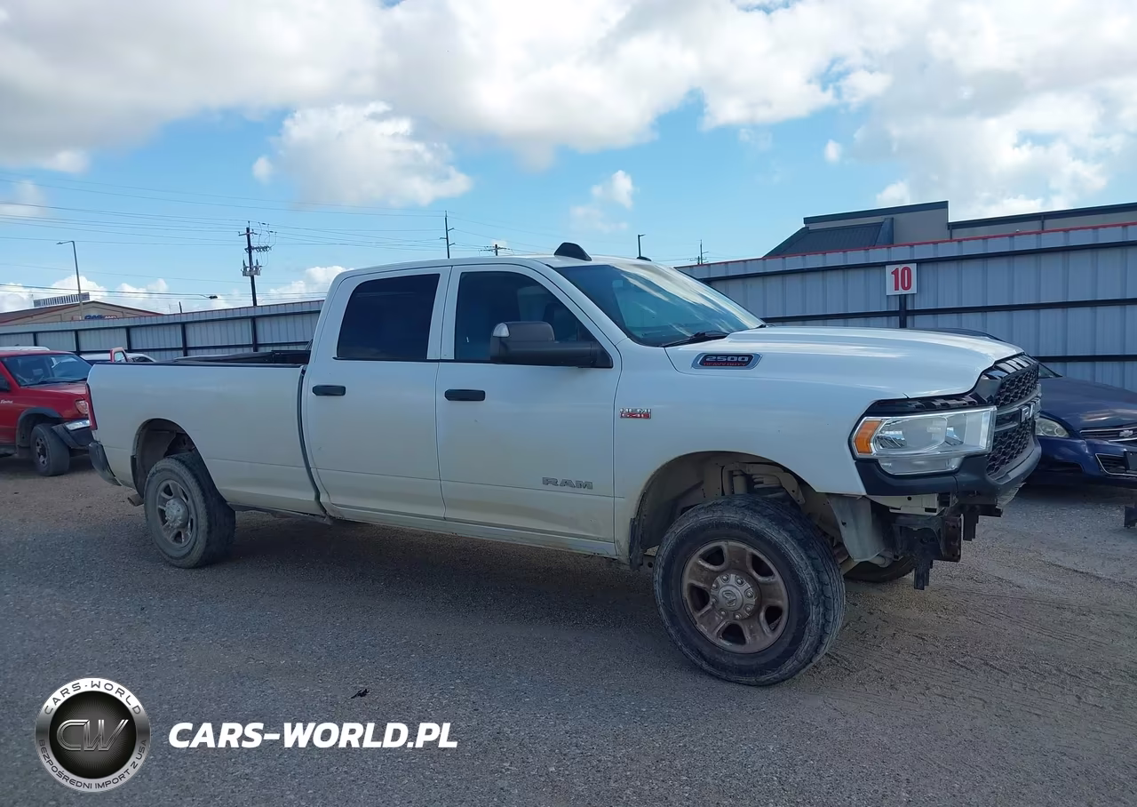 2022 Ram 2500 Tradesman 4X4 8' Box VIN:3C6UR5HJ4NG273132 - 13