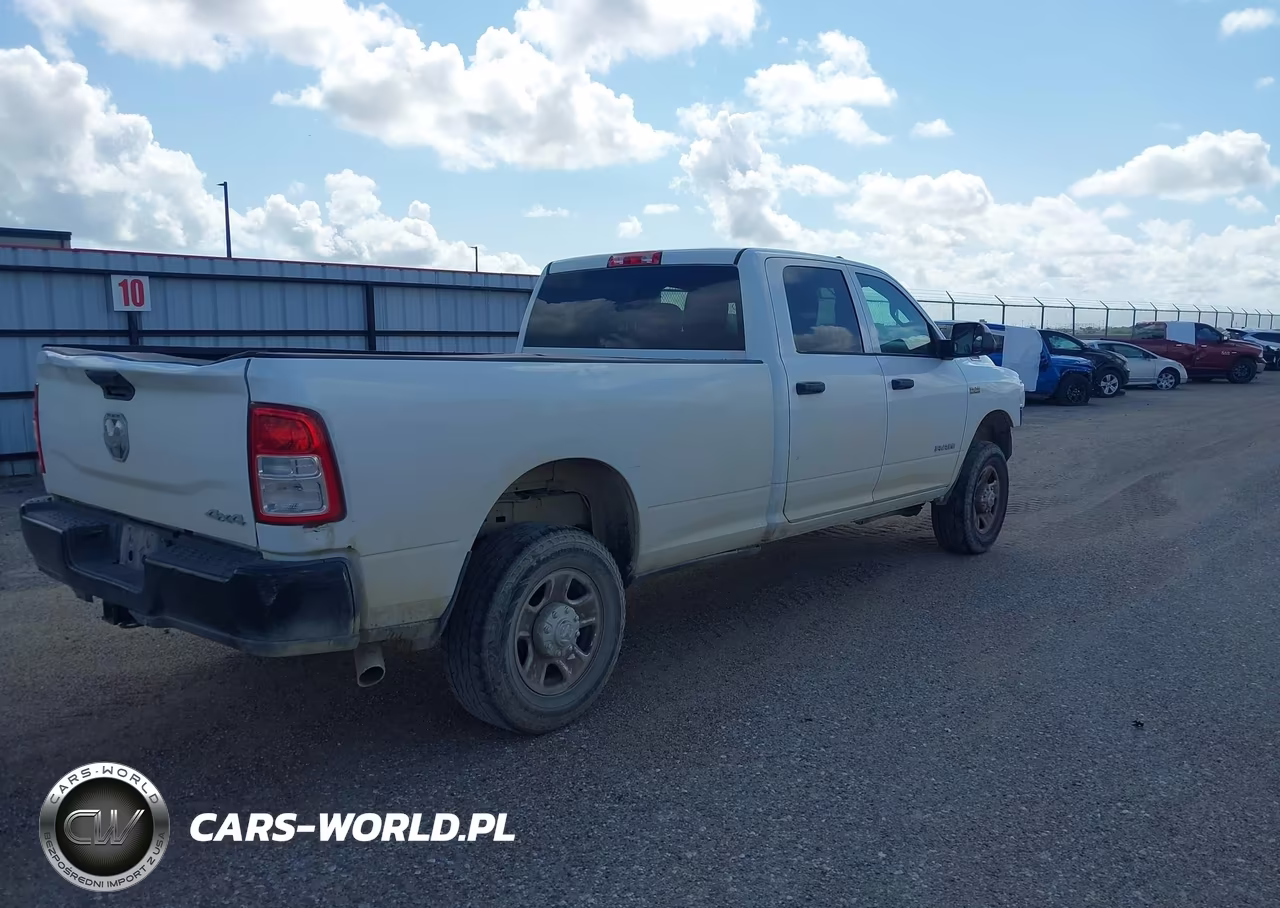 2022 Ram 2500 Tradesman 4X4 8' Box VIN:3C6UR5HJ4NG273132 - 4