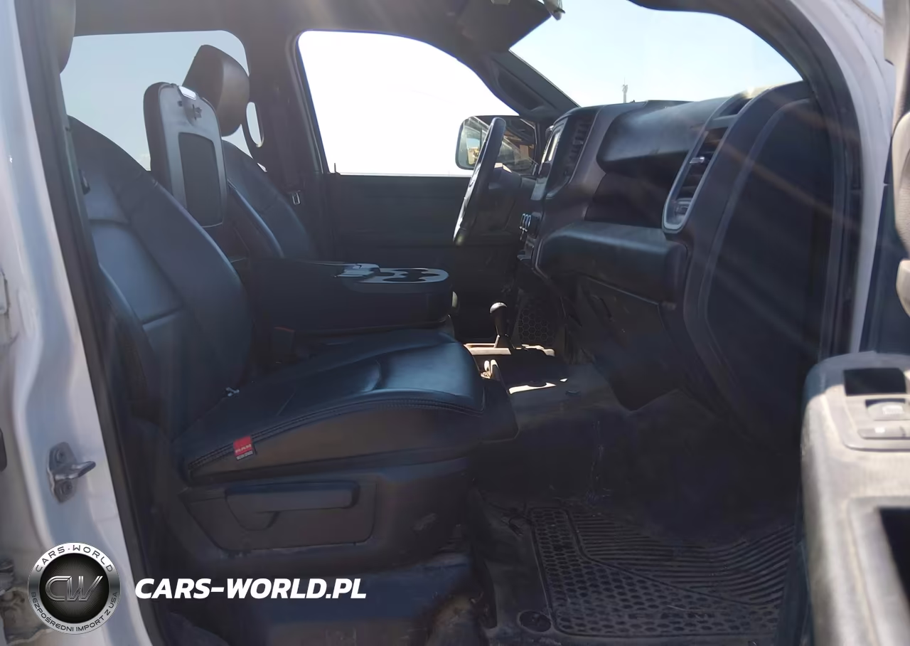 2022 Ram 2500 Tradesman 4X4 8' Box VIN:3C6UR5HJ4NG273132 - 5