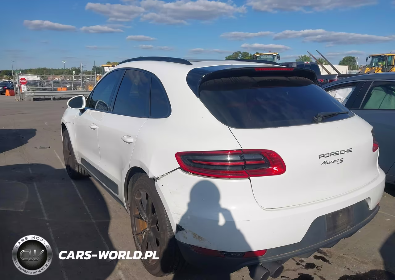 2015 Porsche Macan S VIN:WP1AB2A55FLB56805 - 3