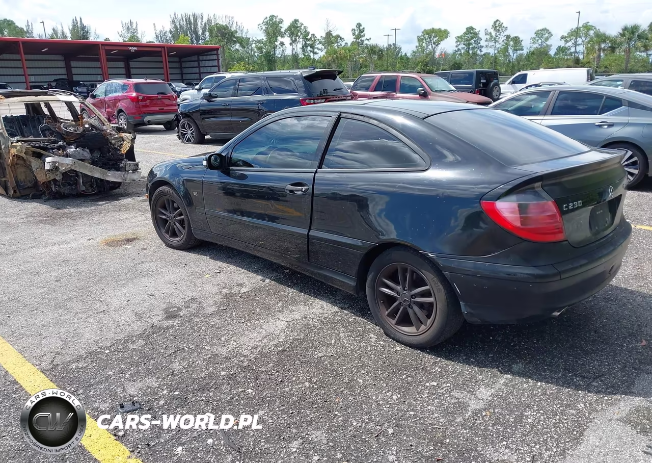 2003 Mercedes-Benz C 230 Kompressor Sport VIN:WDBRN40J83A468466 - 3