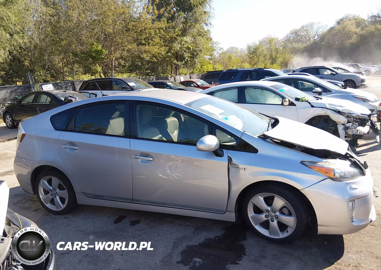 2012 Toyota Prius Five VIN:JTDKN3DU8C5437065 - 13