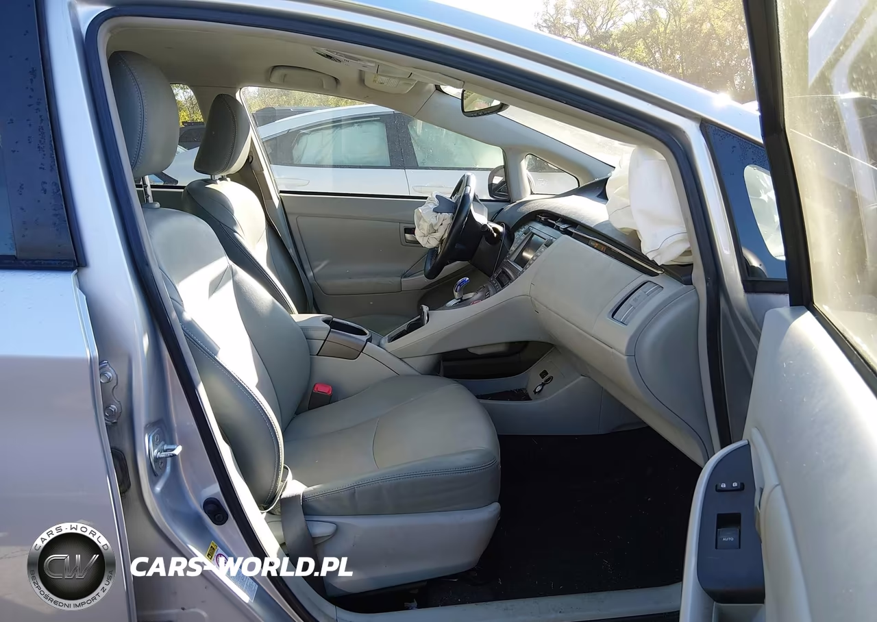 2012 Toyota Prius Five VIN:JTDKN3DU8C5437065 - 5