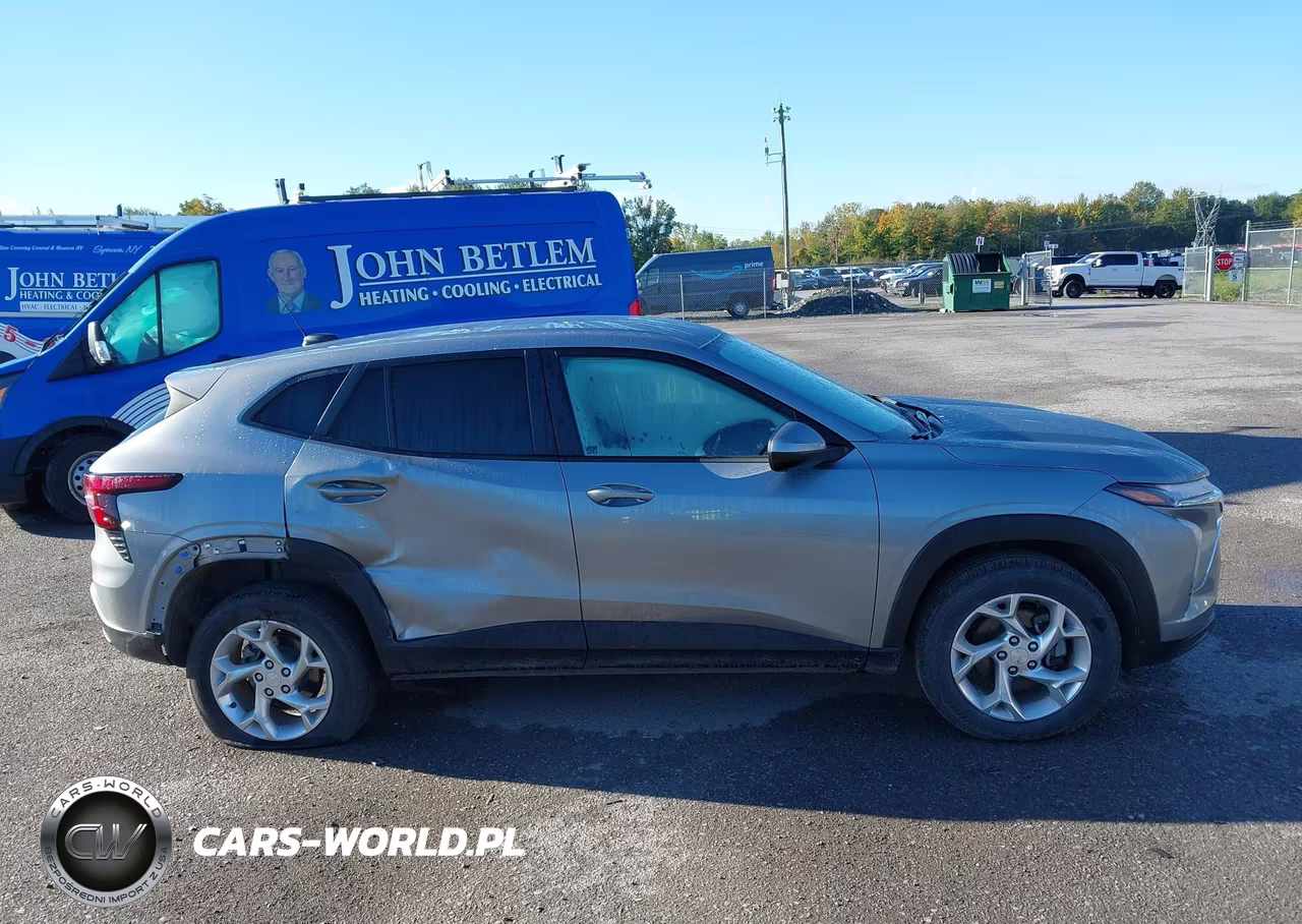 2025 Chevrolet Trax Fwd Ls VIN:KL77LFEP1SC060947 - 13