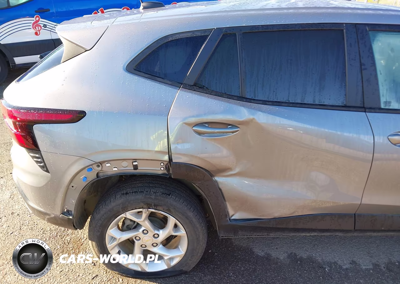 2025 Chevrolet Trax Fwd Ls VIN:KL77LFEP1SC060947 - 6